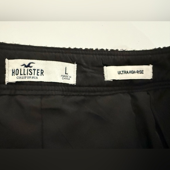 NEW Hollister Herringbone Ultra High Rise Skirt Size L NWOT - Picture 3 of 4